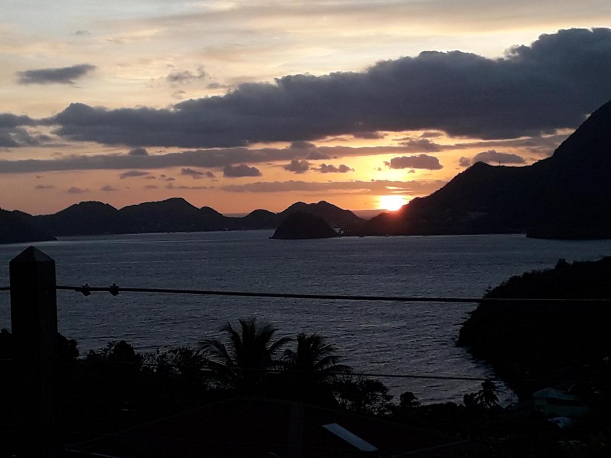 Villa KAZ ANOLI vue époustouflante sur la baie Terre-de-Bas Esterno foto