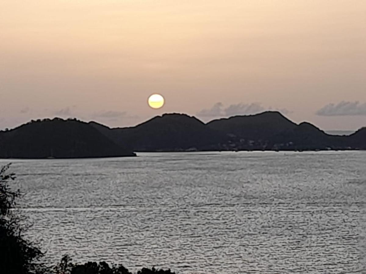 Villa KAZ ANOLI vue époustouflante sur la baie Terre-de-Bas Esterno foto